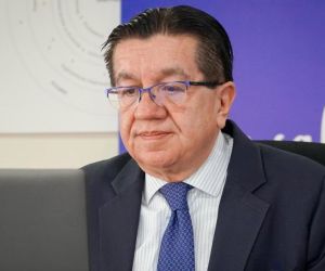 Fernando Ruiz, ministro de Salud.