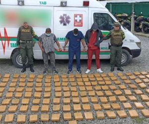 Los tres tripulantes de la ambulancia fueron capturados en situación de flagrancia.