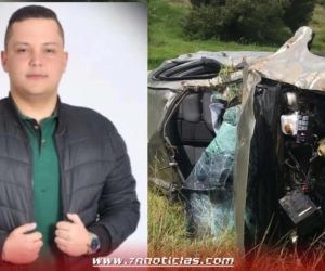 Iván Mindiola, cantante de música vallenata y el vehículo accidentado.