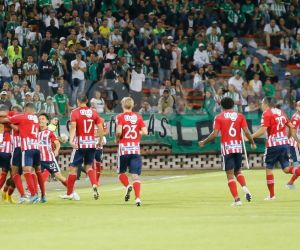 Celebración del gol de Nilson Castrillón.