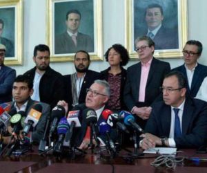 Ministro de Justicia junto a congresistas del Pacto Histórico
