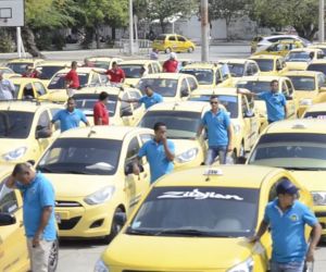 Bloqueo taxis Santa Marta