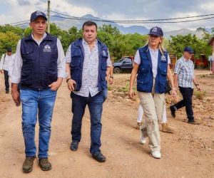 El Defensor del Pueblo, Carlos Camargo, en la visita que hizo a Riohacha y Dibulla.