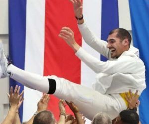 Jhon Rodríguez se quedó con el oro en la modalidad de espada individual.