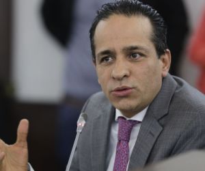 Imputación contra el hombre que habría amenazado de muerte al senador Alexander López.