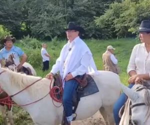 Gustavo Petro en su visita al Casanare.