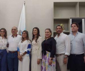 El alcalde y parte de su gabinete.