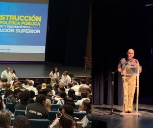 Carlos Pinedo cuello, alcalde del distrito. 