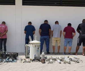 Hombres capturados por fraude de energía