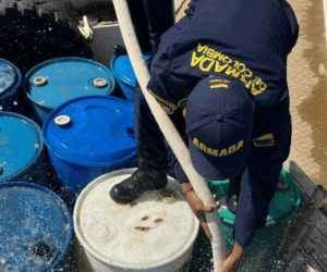  Armada de Colombia suministró agua potable a la comunidad de Karasua en La Guajira