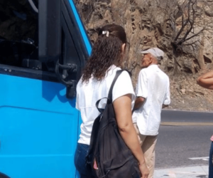 Este martes otro bus de transporte público presentó fallas mecánicas