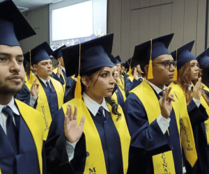UCC Santa Marta gradúa a 130 profesionales, especialistas y magísteres