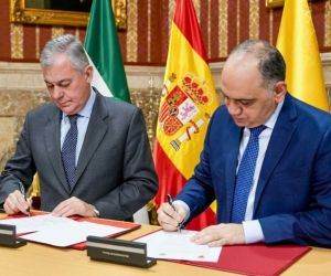 Alcalde de Sevilla, José Luis Sanz y el alcalde de Santa Marta, Carlos Pinedo.