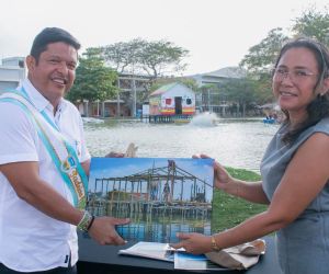 Entrega de reconocimientos.