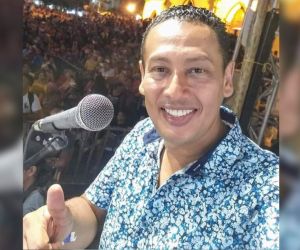 Docente, gestor cultural y locutor Armando Luis Rivero Manjarrez.