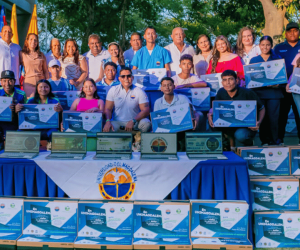Unimagdalena entrega 275 portátiles a estudiantes del programa Talento Magdalena