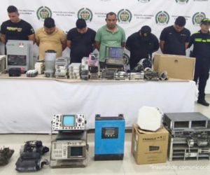 Los imputados habrían cometido los hurtos mientras desarrollaban sus actividades laborales.
