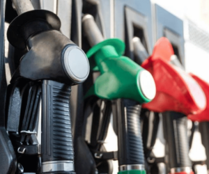 Gobierno propone quitar subsidio al diésel para carros particulares