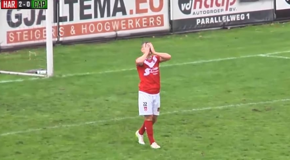 Dennis Van Duinen, después de fallar el gol