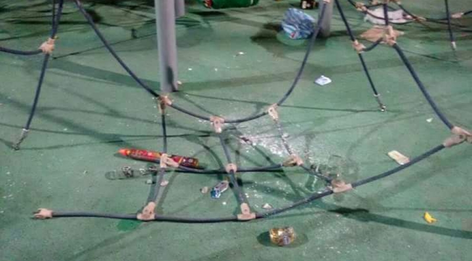 Así quedó el parque del Cundí, tras los desmanes durante la celebración del carnaval.