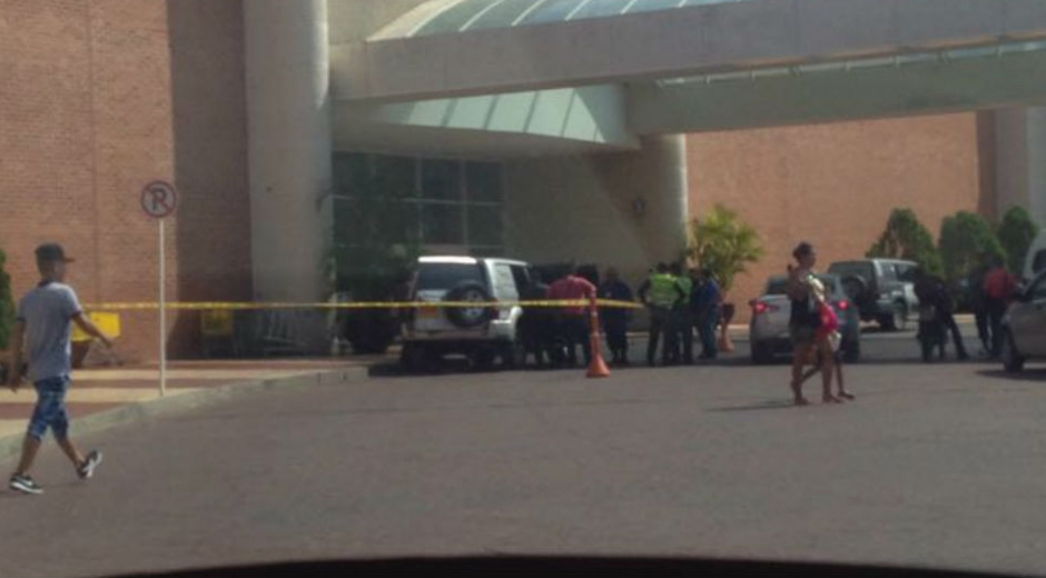 Más de 50 millones de pesos fueron hurtados en la entrada del centro comercial Buenavista.