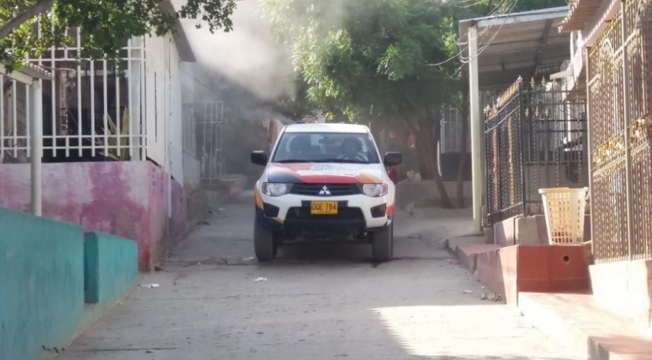 Alcaldía de Santa Marta. Con fumigación buscan controlar el virus.