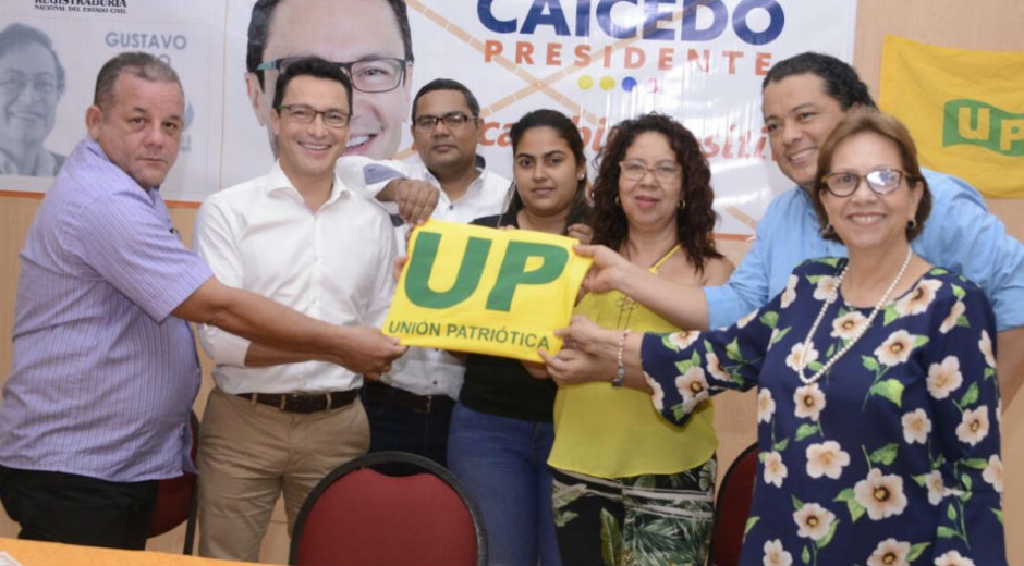 Prensa Carlos Caicedo. El partido Unión Patriota, UP, consolida respaldo a candidatura presidencial de Carlos Caicedo de cara a la ‘Consulta Interpartidista de la Inclusión Social para la Paz’, que se disputará el próximo 11 de marzo contra Gustavo Petro.