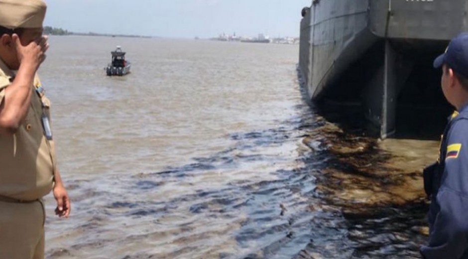 En cubierta se encontraban elementos como válvulas, grilletes, tapas, tornillería, entre otros.