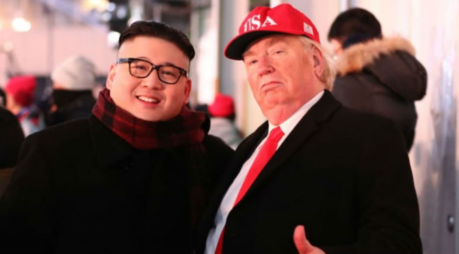 Getty. Imitadores de Kim Jong-Un y Donald Trump.