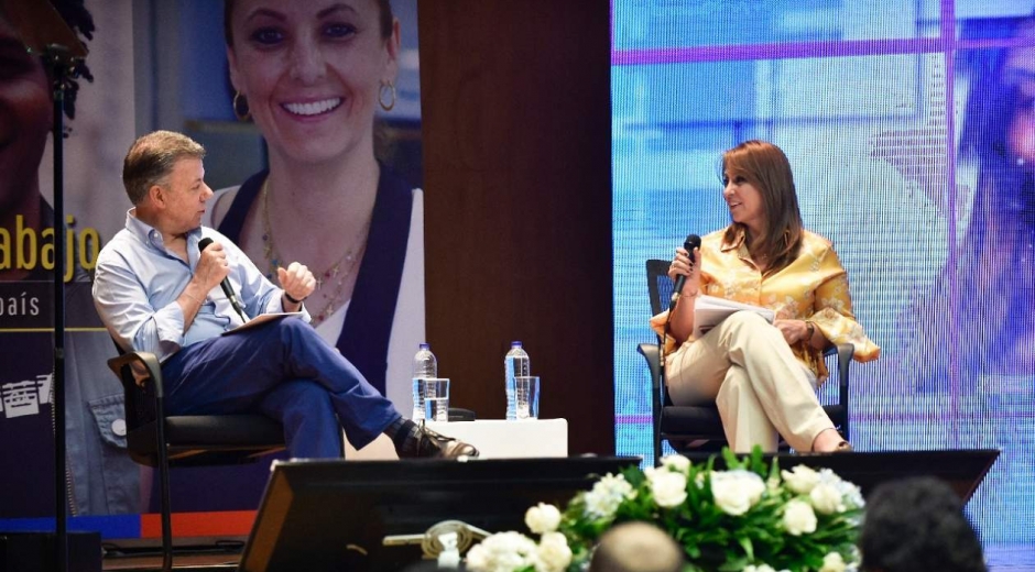 Presidente hizo el balance del sector laboral en un conversatorio con la Ministra de Trabajo, Griselda Restrepo.