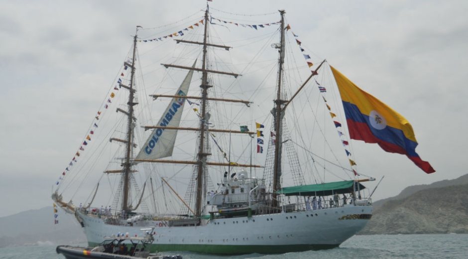 Buque Gloria, insignia de la Armada Colombiana, en su llegada a Santa Marta.