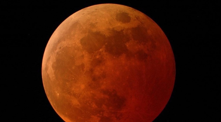 Imagen ilustrativa de un eclipse total de luna.
