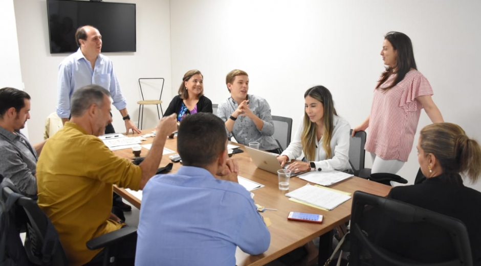 Durante largas jornadas de trabajo también se definieron detalles sobre la muestra gastronómica que se degustará en la Asamblea BID 2020.