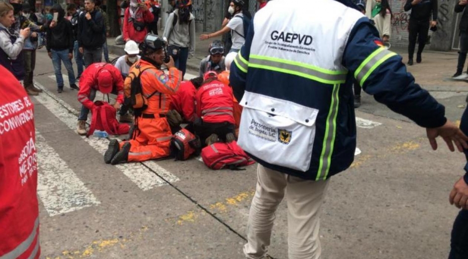 Al joven lo tuvieron que reanimar en la calle.