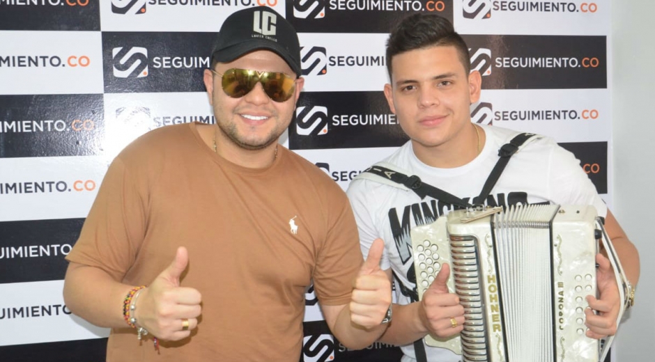 Luifer Cuello y su acordeonero Nandy Mejía 