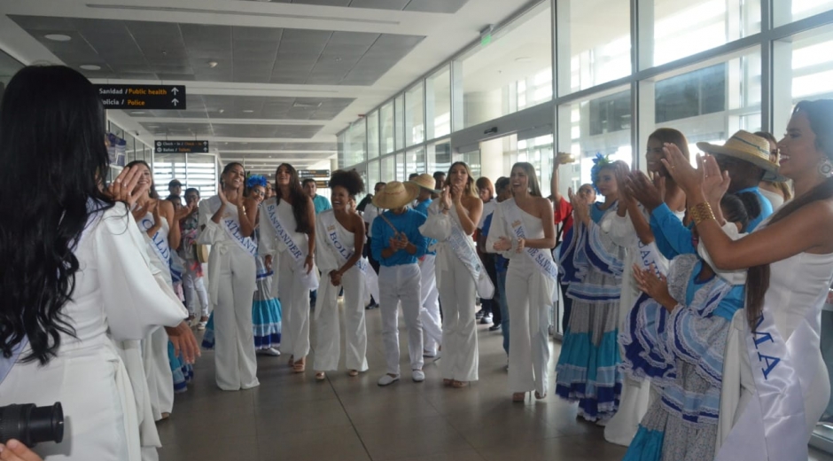 Llegada de las candidatas en el Reinado Nacional del Mar 2019