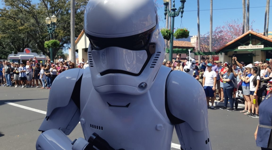 Presentación de un parade en uno de los parques de Disney.