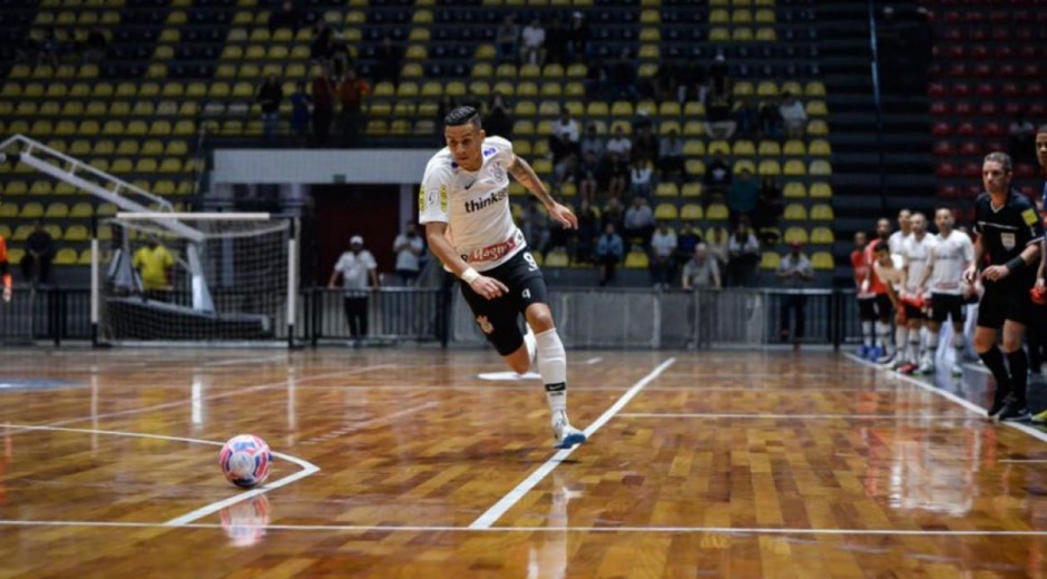 Douglas Nunes.