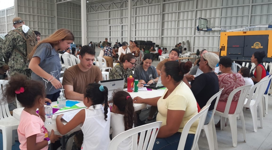 LOS PACIENTES SON ATENDIDOS EN EL COLISEO MAYOR DE SANTA MARTA.