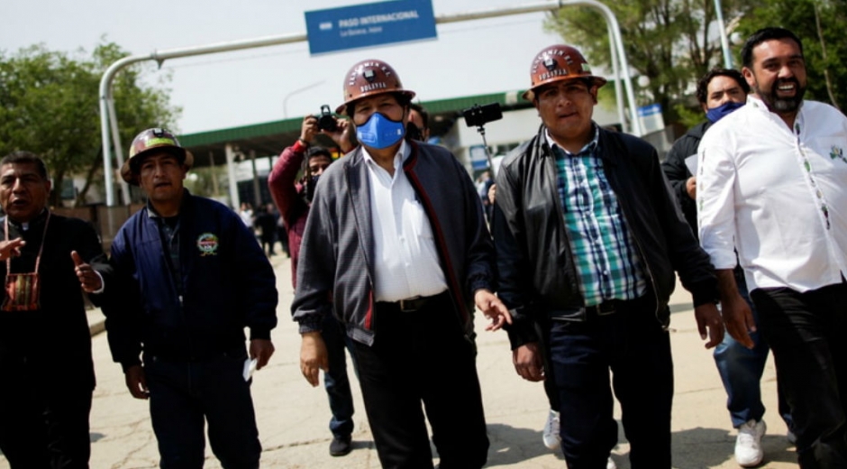 Evo Morales y sus ministros. Reuters