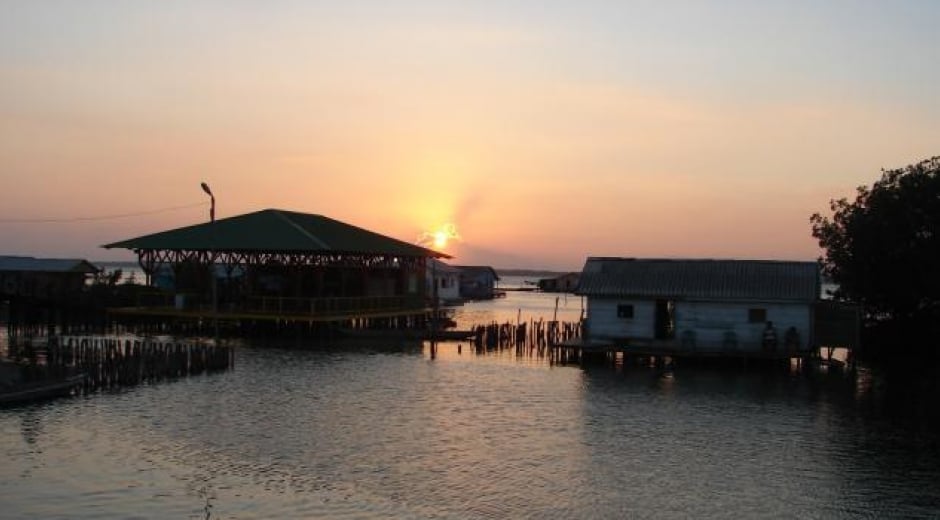 Nueva Venecia es uno de los tres pueblos palafitos de Colombia.