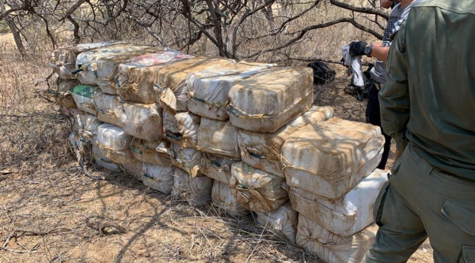 Fuerza Aérea Colombiana Droga incautada en Uribia.