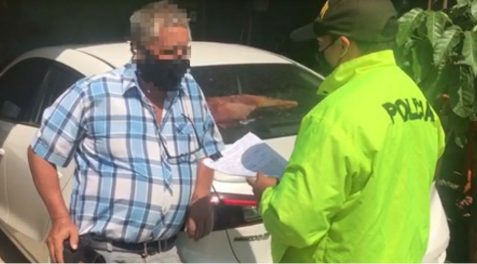 Policía Fiscal y Aduanera Hombre capturado en el 11 de Noviembre.