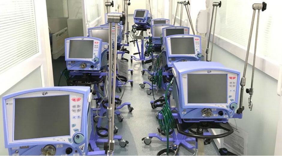 Alcaldía de Santa Marta Equipos médicos entregados en centros asistenciales de Santa Marta.