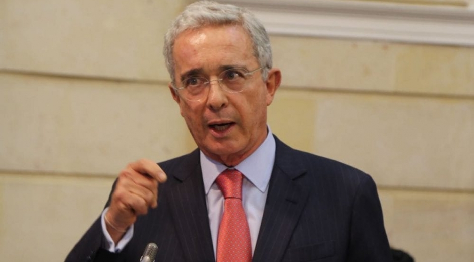 Álvaro Uribe.