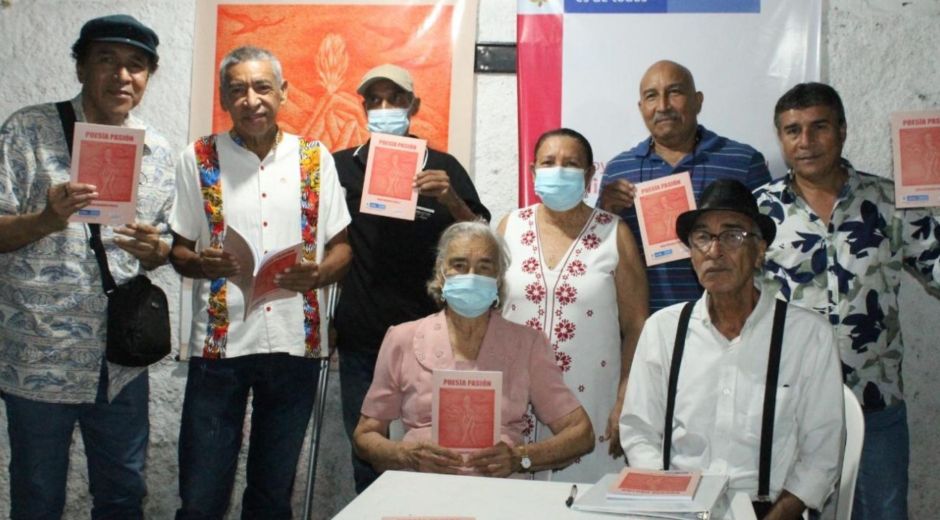 Seguimiento Lanzamiento del poemario en Pescaíto.