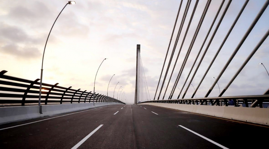 Invías. Puente Pumarejo, en Barranquilla.