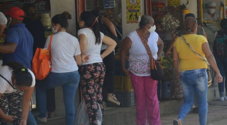 El ministro Fernando Ruiz Gómez expuso el riesgo que significan las aglomeraciones en centros comerciales o encuentros en familia, por lo que recordó que la fecha se pospuso.