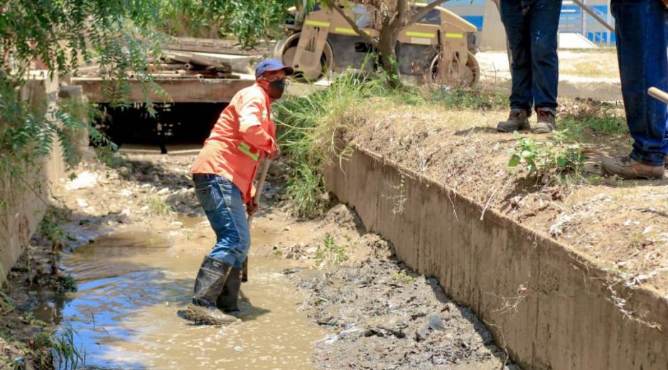 Canal pluvial de El Pando.