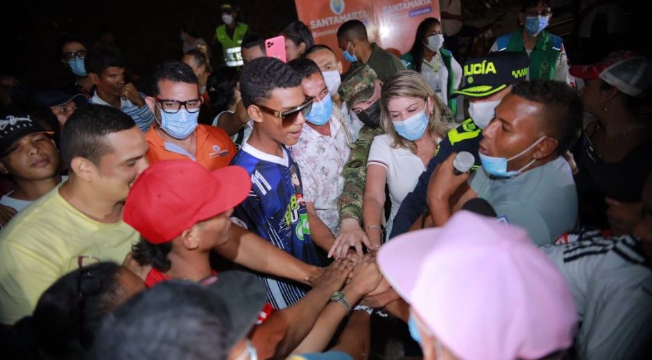 Alcaldía de Santa Marta Jóvenes de estas agrupaciones se reunieron con la alcaldesa de Santa Marta y llegaron al acuerdo de no alterar el orden.